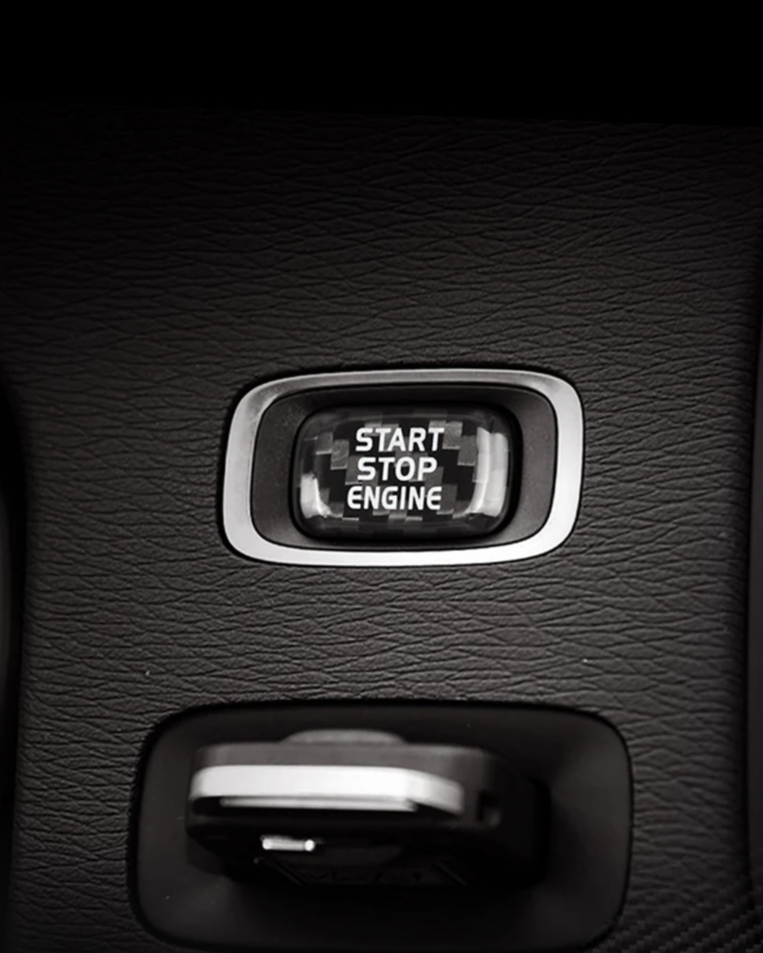 Start/Stop knapp till Volvo - ”Kolfiber”