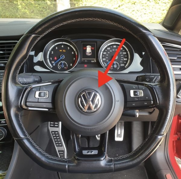 Svart VW ratt emblem R-line - Passar flera modeller - Bild 2
