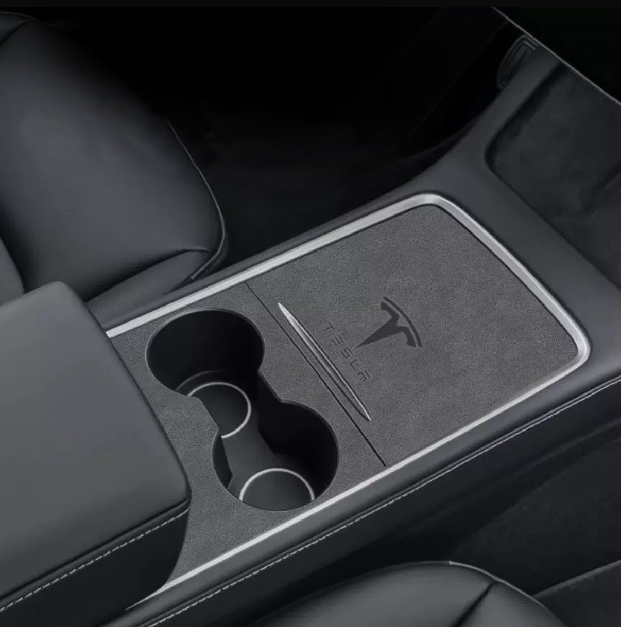 Färdigskuren vinyl passande Tesla model 3/Y – Mittkonsol skydd i "Alcantara" & "Kolfiber" 3 Färdigskuren vinyl passande Tesla model 3/Y – Mittkonsol skydd i "Alcantara" & "Kolfiber" - Bild 3