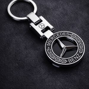 Mercedes nyckelring med klassisk logga i svart/silver