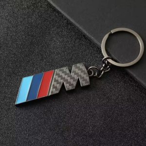 BMW M Nyckelring i Metall – M-Emblem med Carbon-look