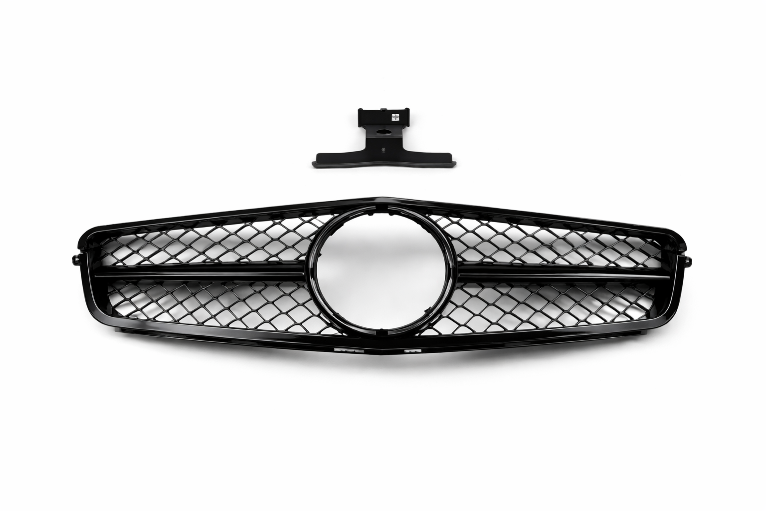 Mercedes C-klass W204 (07-14) ”C63 style” grill – Blanksvart/Krom 3 Mercedes C-klass W204 (07-14) ”C63 style” grill – Blanksvart/Krom - Bild 3